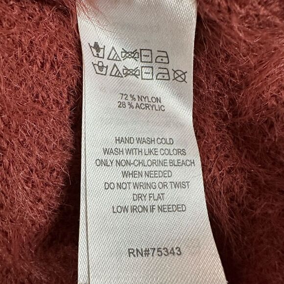 Kaisley Sweater Fluffy Furry V Neck Asymmetrical Hem - Picture 10 of 12